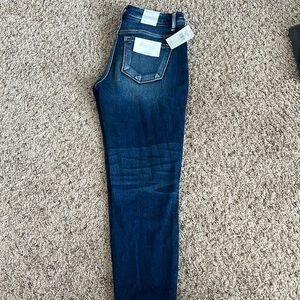 Brand new mid rise ankle skinny jeans